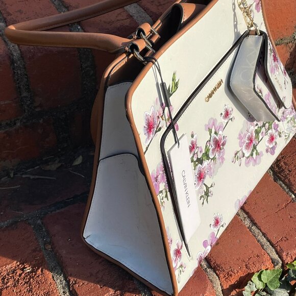 NWT Calvin Klein Cherry Blossom Tote w/Matching Card Case - Embroidered - Picture 4 of 16